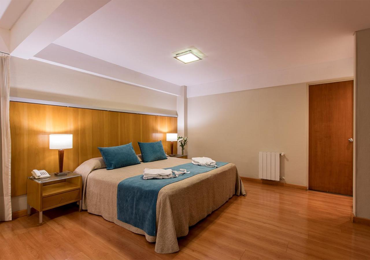 Hotel Solans Presidente Rosario Esterno foto