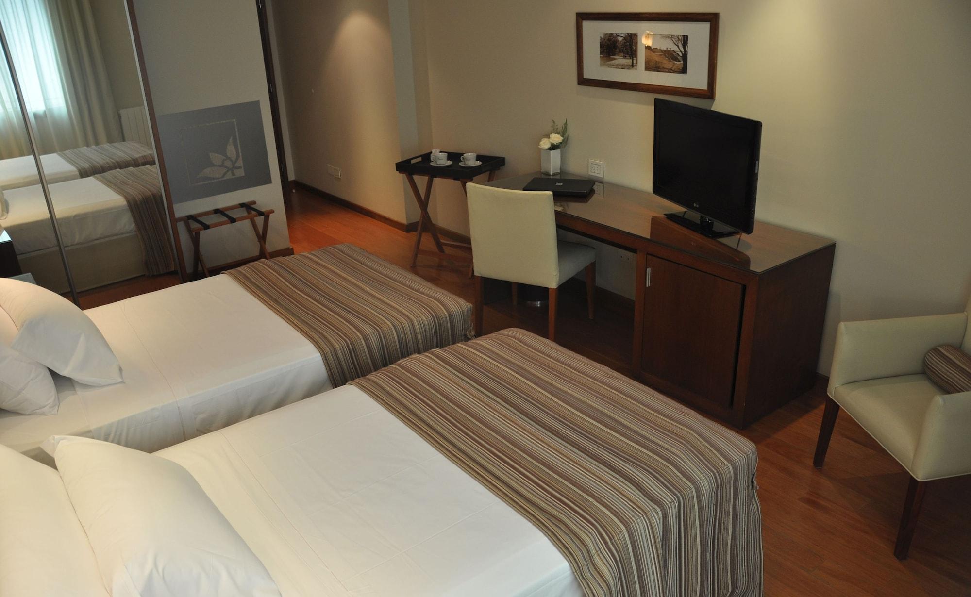 Hotel Solans Presidente Rosario Esterno foto
