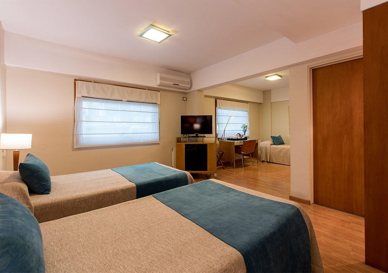 Hotel Solans Presidente Rosario Esterno foto