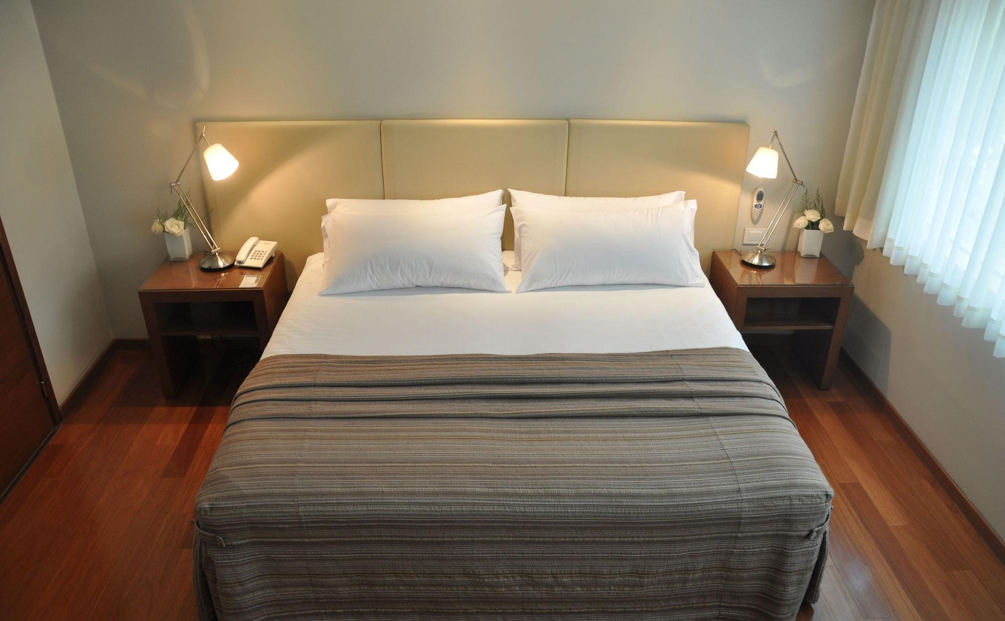 Hotel Solans Presidente Rosario Esterno foto
