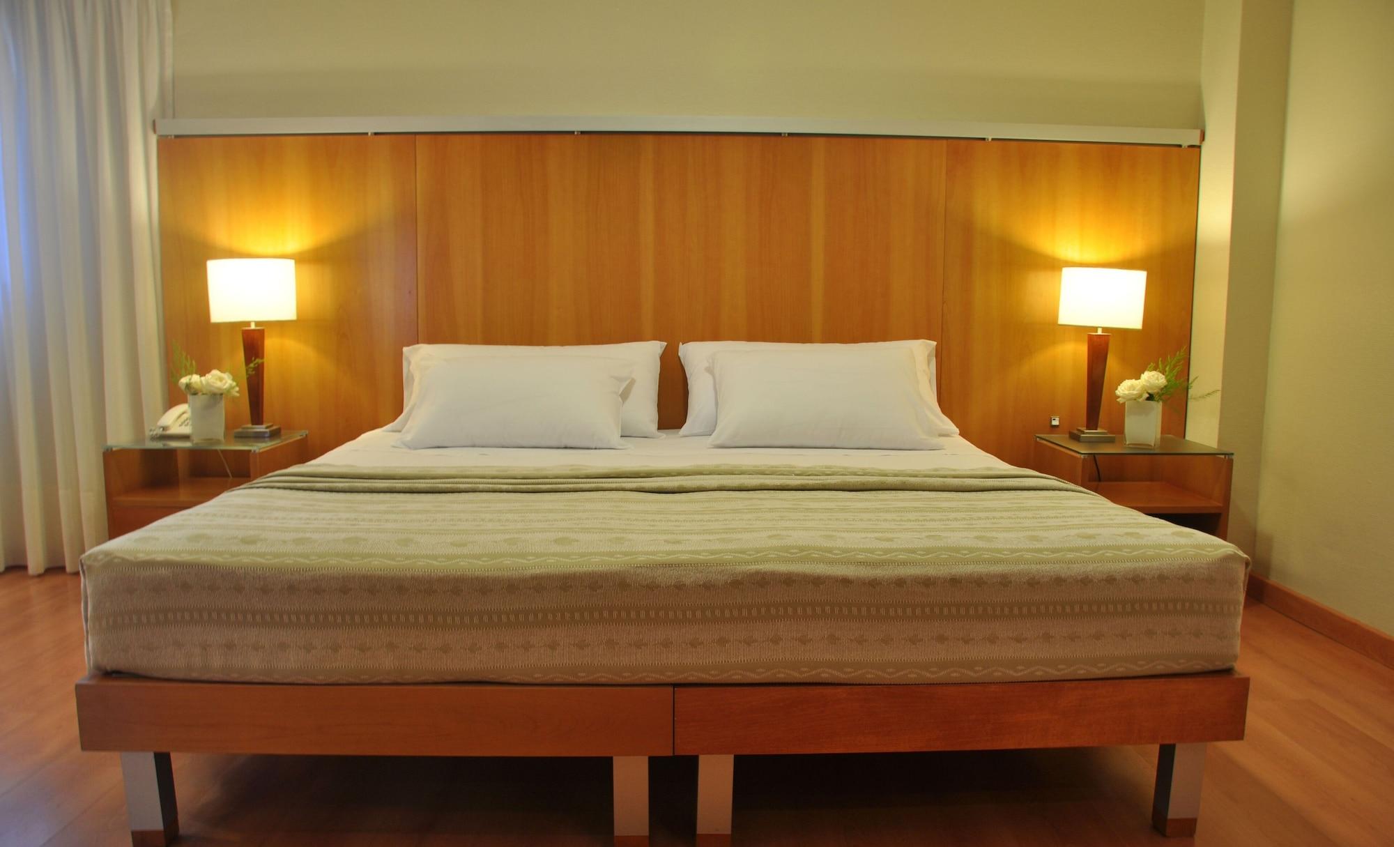 Hotel Solans Presidente Rosario Esterno foto