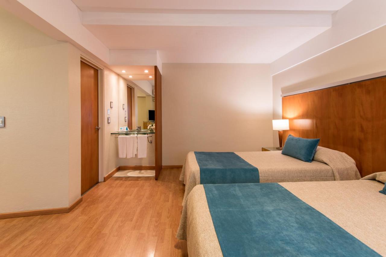 Hotel Solans Presidente Rosario Esterno foto